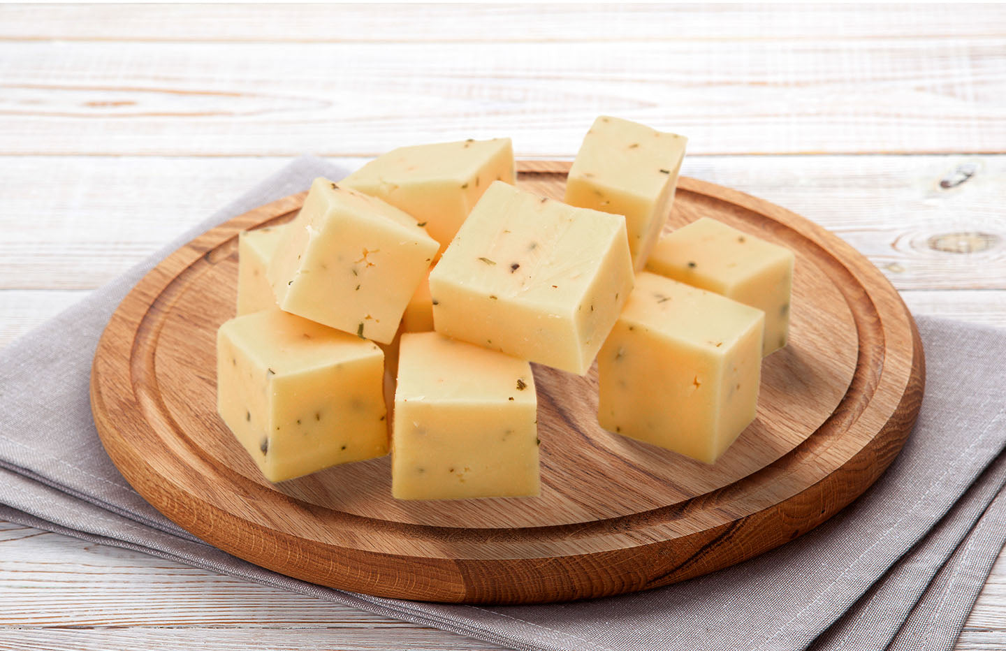 Raw Milk Herbal Cheddar 6 oz